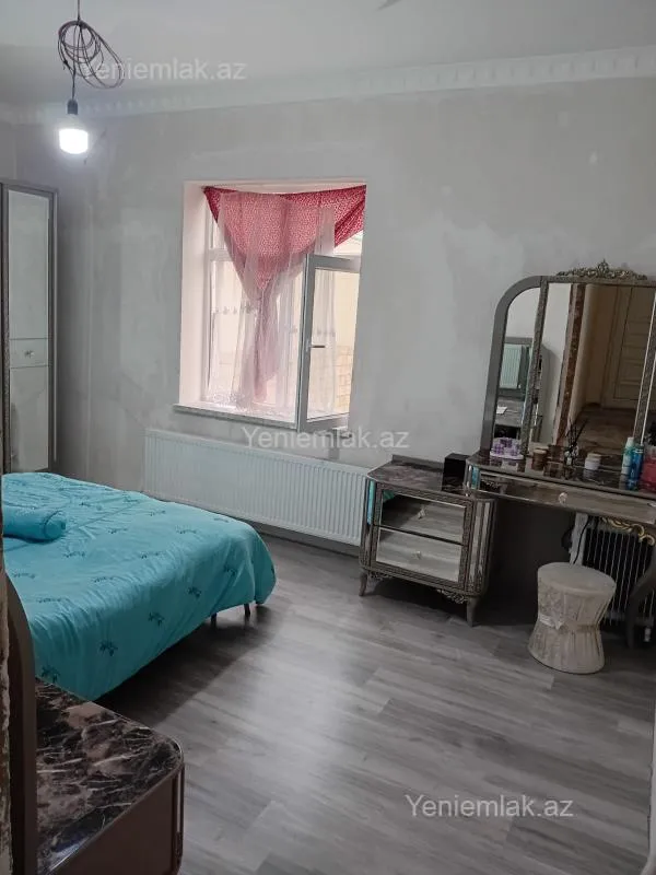 Satılır 3 otaqlı həyət evi 100 m²