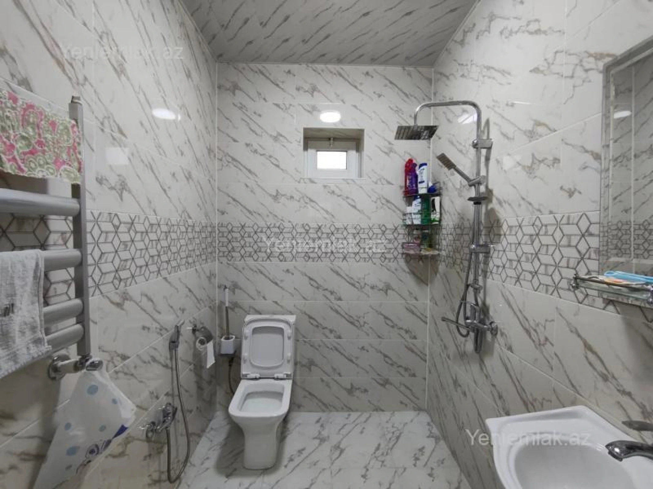 Satılır 3 otaqlı həyət evi 100 m²