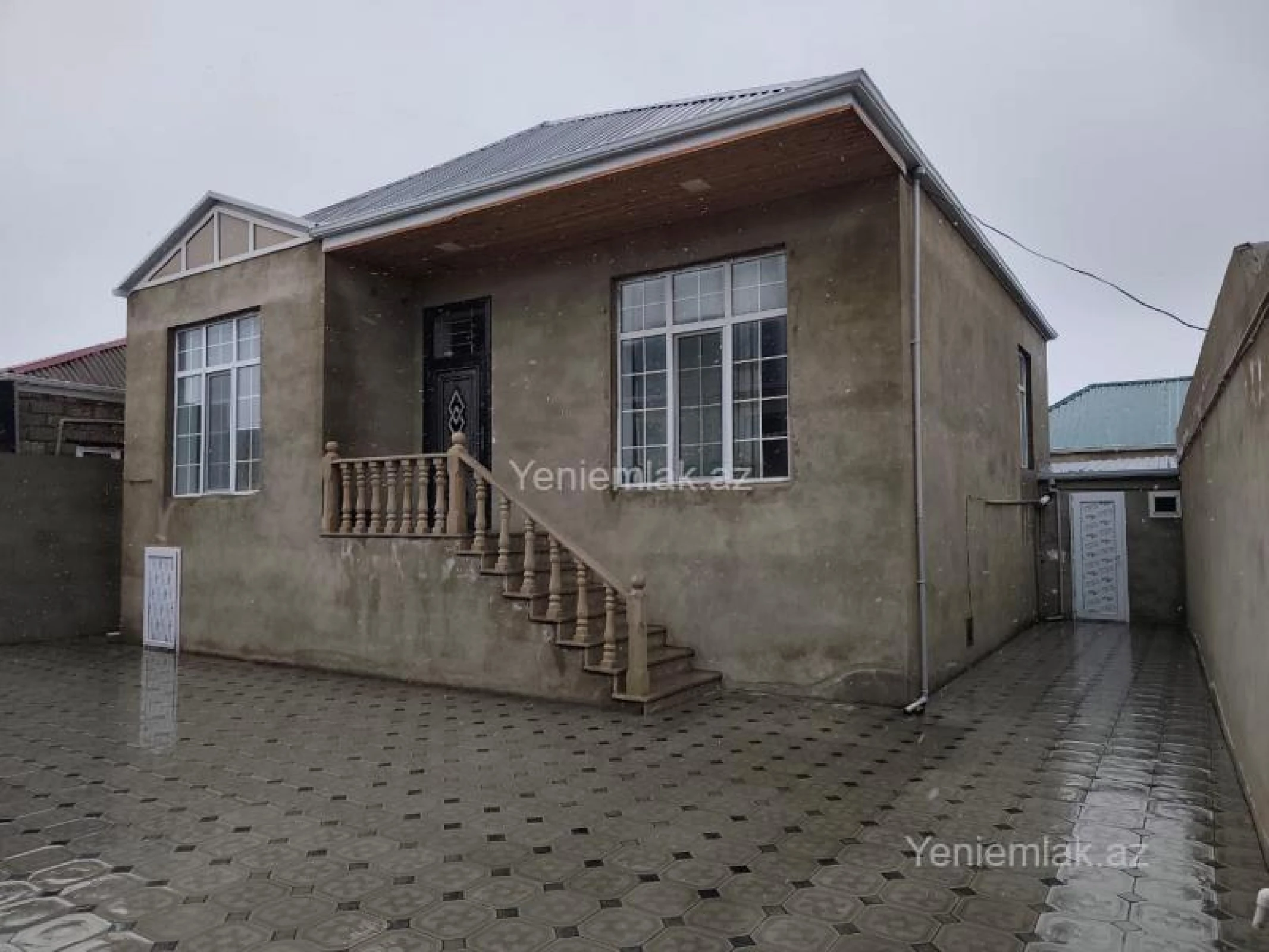 Satılır 3 otaqlı həyət evi 100 m²