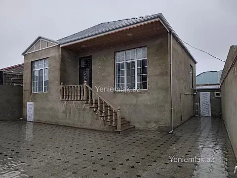Satılır 3 otaqlı həyət evi 100 m²