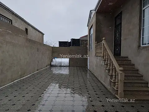 Satılır 3 otaqlı həyət evi 100 m²