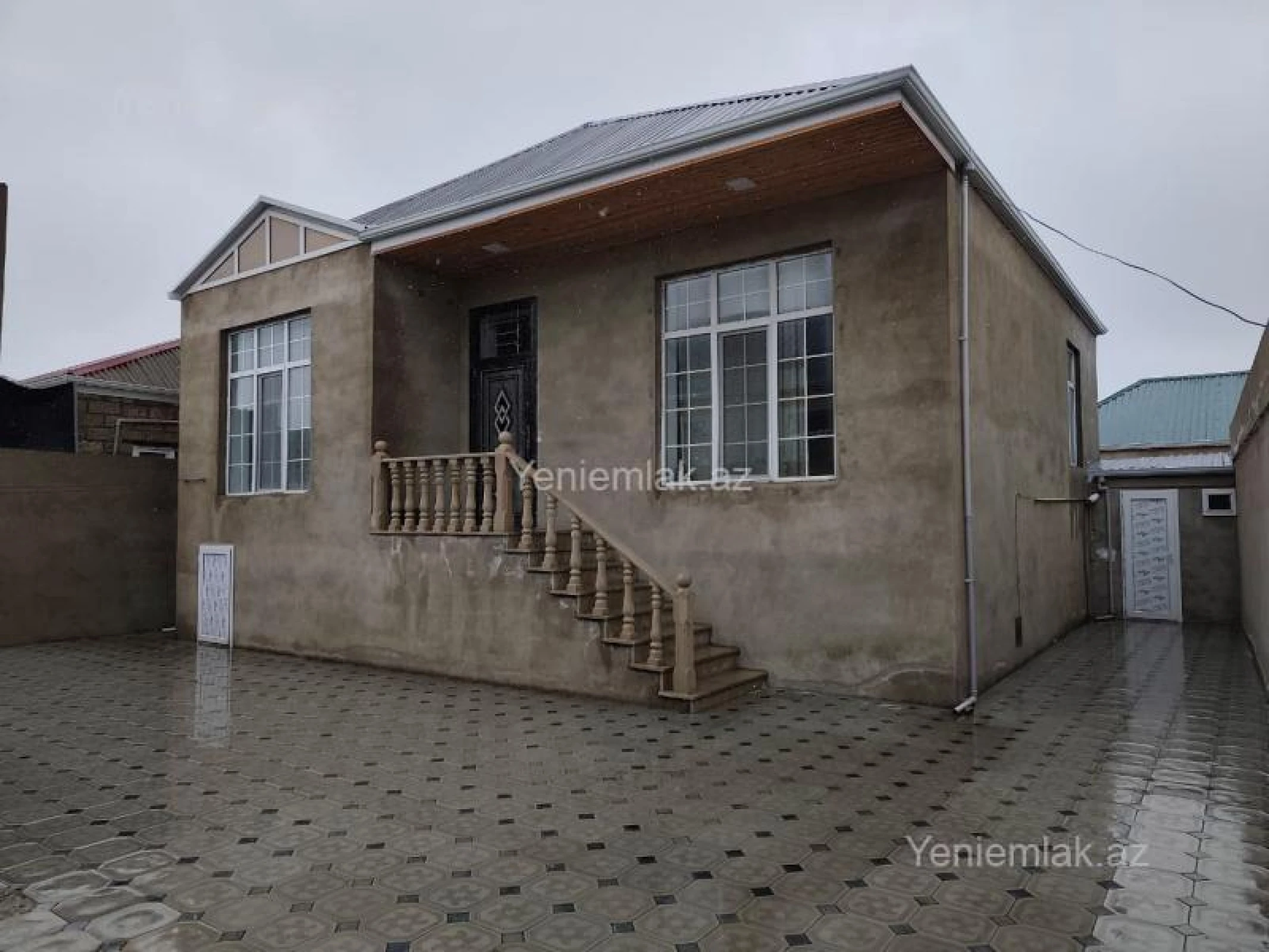 Satılır 3 otaqlı həyət evi 100 m²