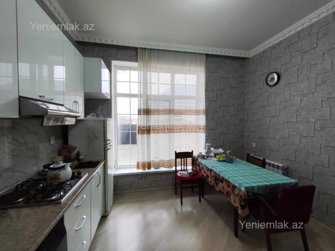 Satılır 3 otaqlı həyət evi 100 m²