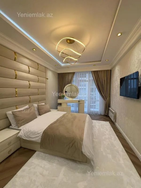 Satılır 3 otaqlı yeni tikili 100 m²