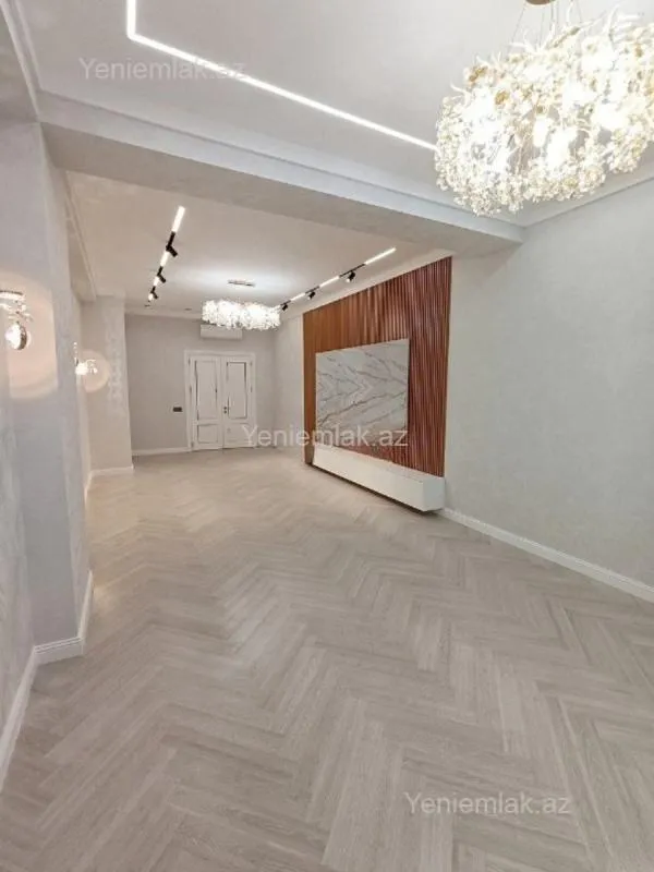 Satılır 4 otaqlı yeni tikili 175 m²
