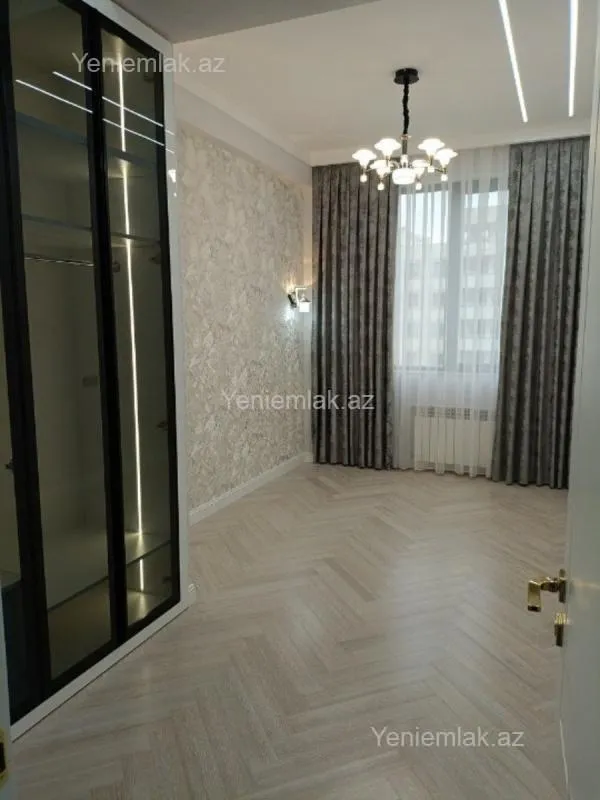 Satılır 4 otaqlı yeni tikili 175 m²