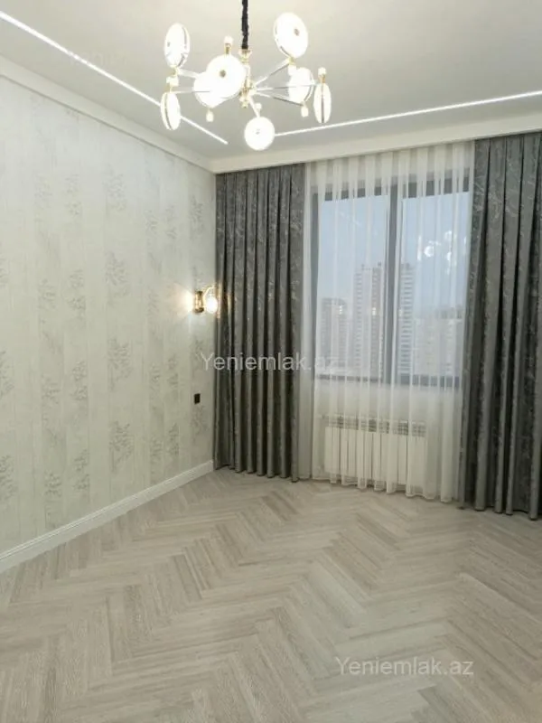 Satılır 4 otaqlı yeni tikili 175 m²