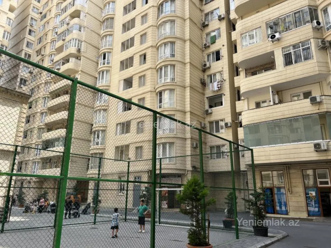 Satılır 2 otaqlı yeni tikili 67 m²