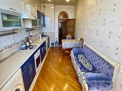 Satılır 3 otaqlı yeni tikili 140 m²