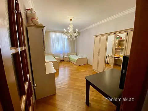 Satılır 3 otaqlı yeni tikili 140 m² — Bakı, Nəsimi 3 otaq 140.00 m²