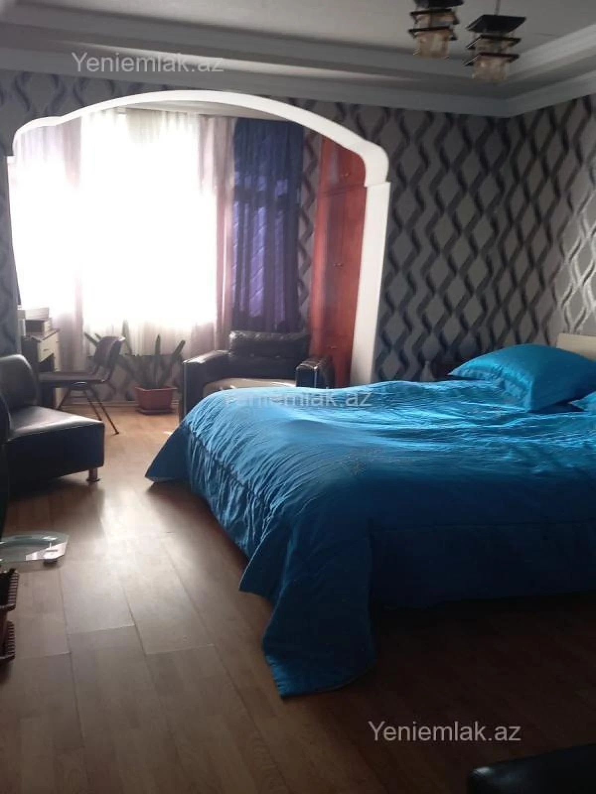 Satılır 3 otaqlı köhnə tikili 90 m²