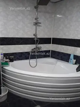 Satılır 3 otaqlı köhnə tikili 90 m²