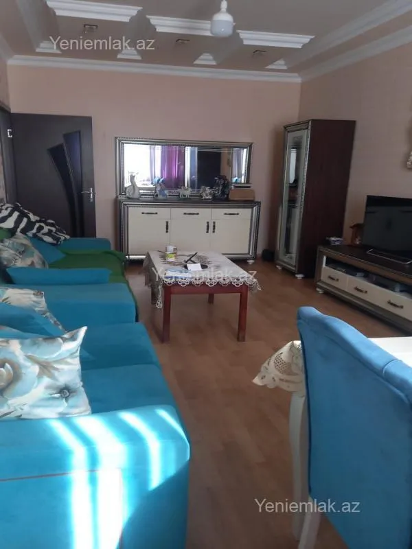Satılır 3 otaqlı köhnə tikili 90 m²