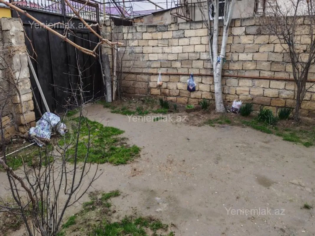Satılır 4 otaqlı həyət evi 100 m²
