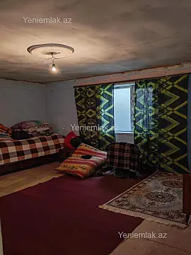 Satılır 4 otaqlı həyət evi 100 m²