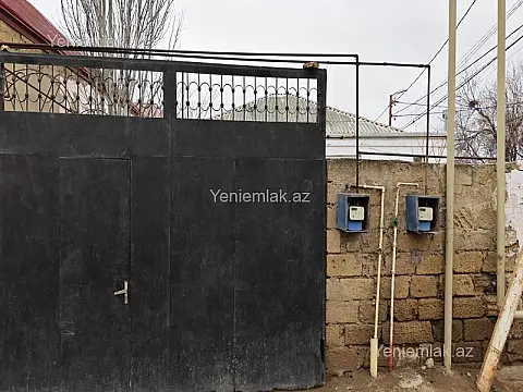 Satılır 4 otaqlı həyət evi 100 m²