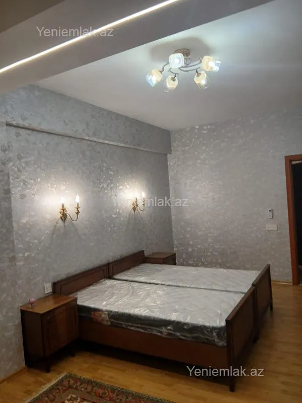 Satılır 3 otaqlı yeni tikili 100 m²