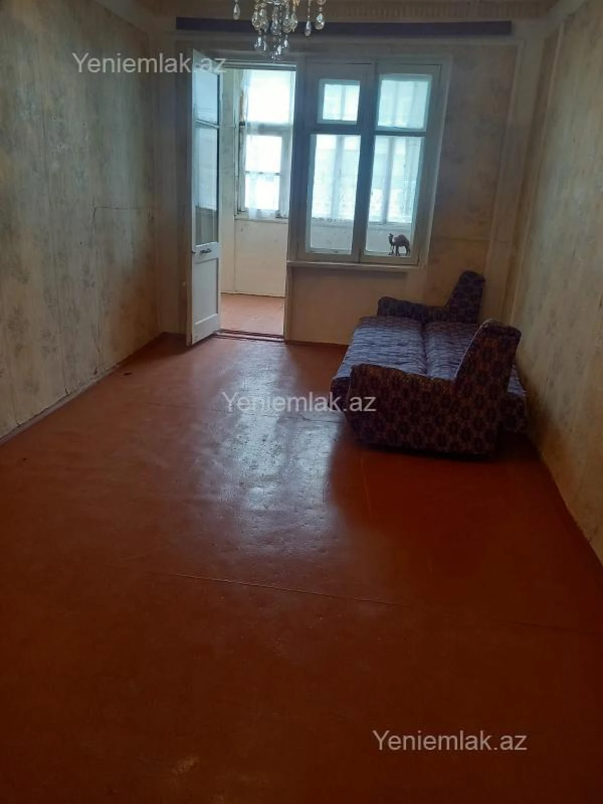 Satılır 2 otaqlı köhnə tikili 55 m²