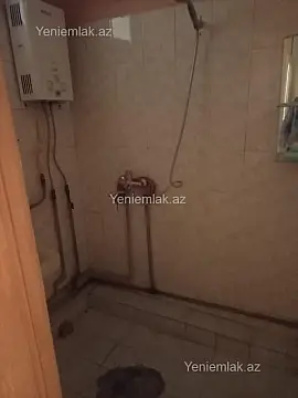 Satılır 2 otaqlı köhnə tikili 55 m²