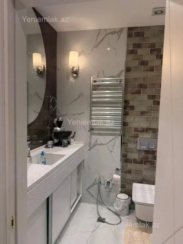 Satılır 3 otaqlı yeni tikili 127 m²