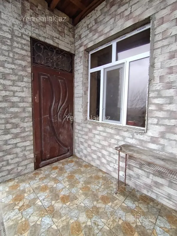 Satılır 3 otaqlı həyət evi 100 m²