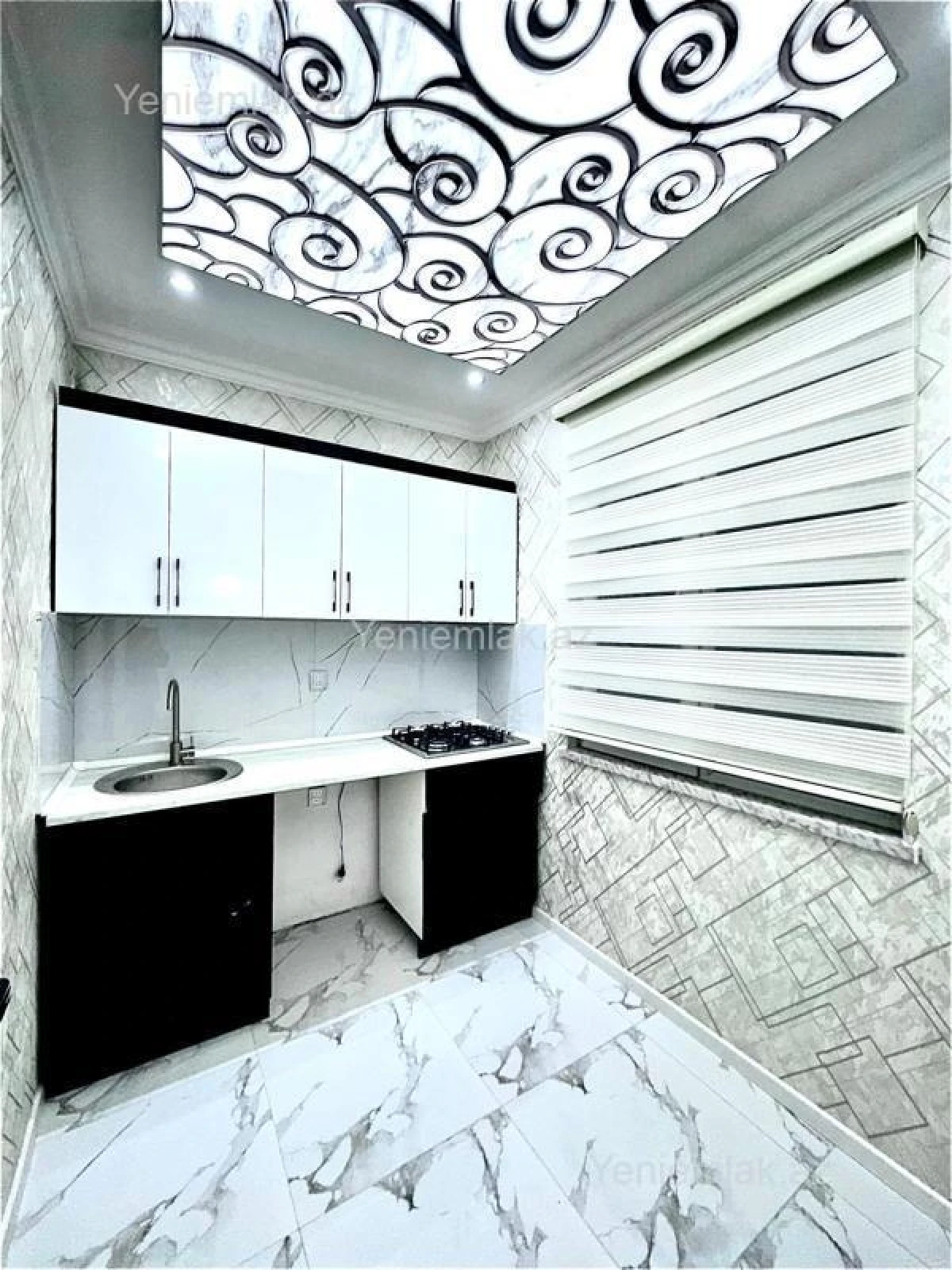 Satılır 2 otaqlı köhnə tikili 50 m²