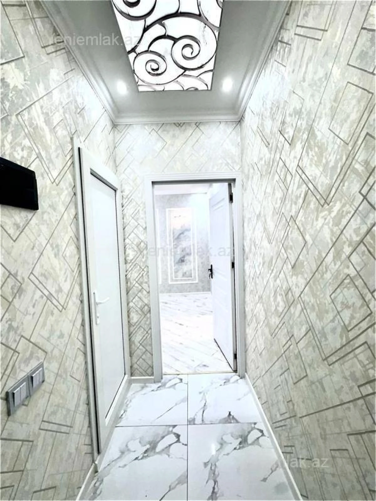 Satılır 2 otaqlı köhnə tikili 50 m²