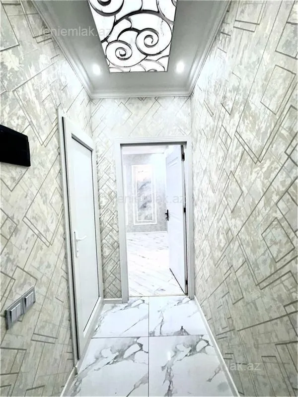 Satılır 2 otaqlı köhnə tikili 50 m²