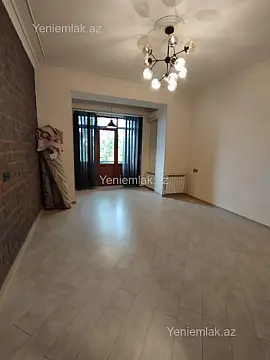 Satılır 3 otaqlı köhnə tikili 88 m²