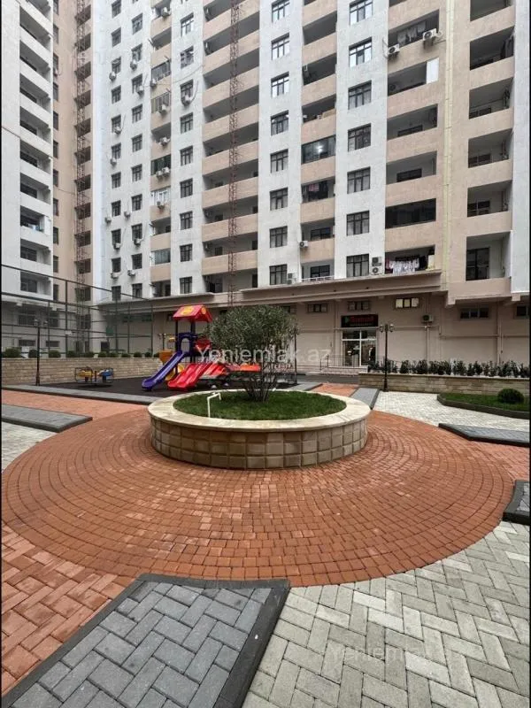 Satılır 3 otaqlı yeni tikili 138 m²