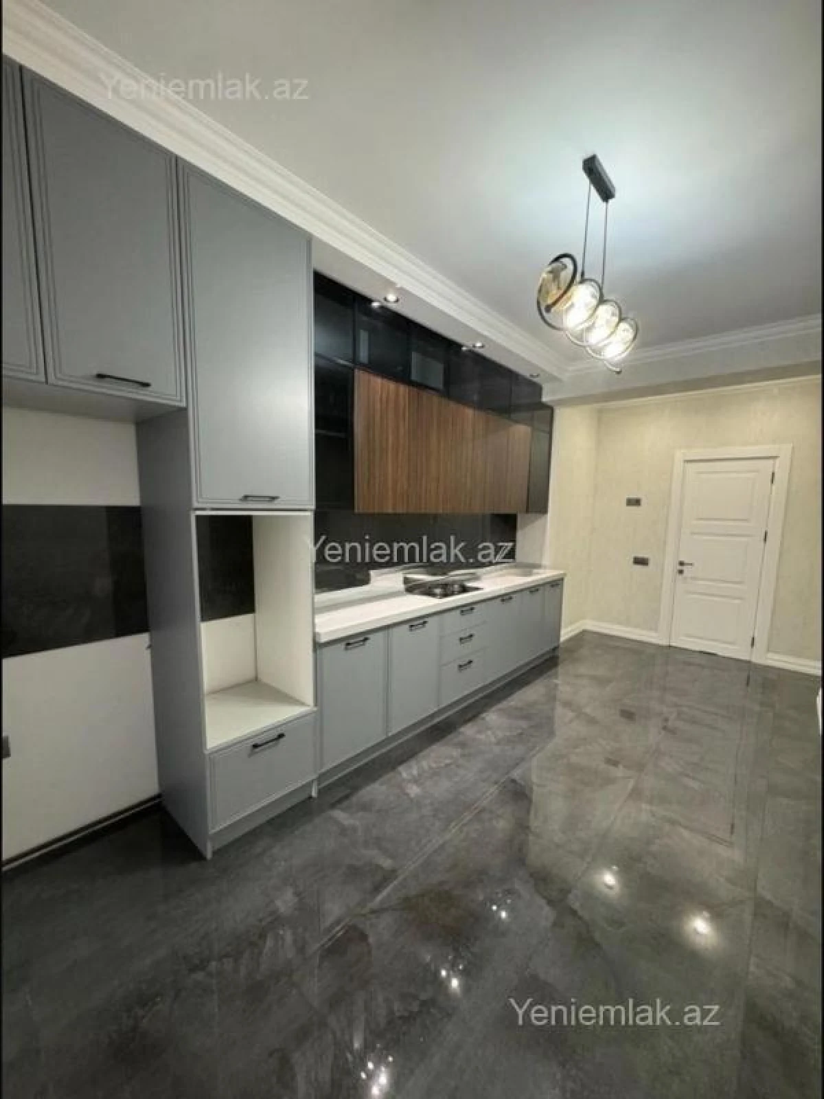 Satılır 3 otaqlı yeni tikili 138 m²