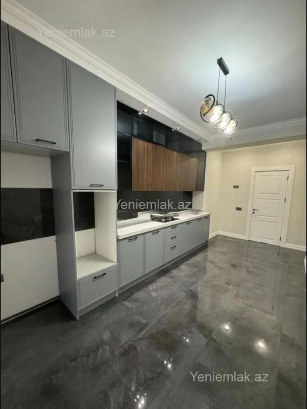 Satılır 3 otaqlı yeni tikili 138 m²