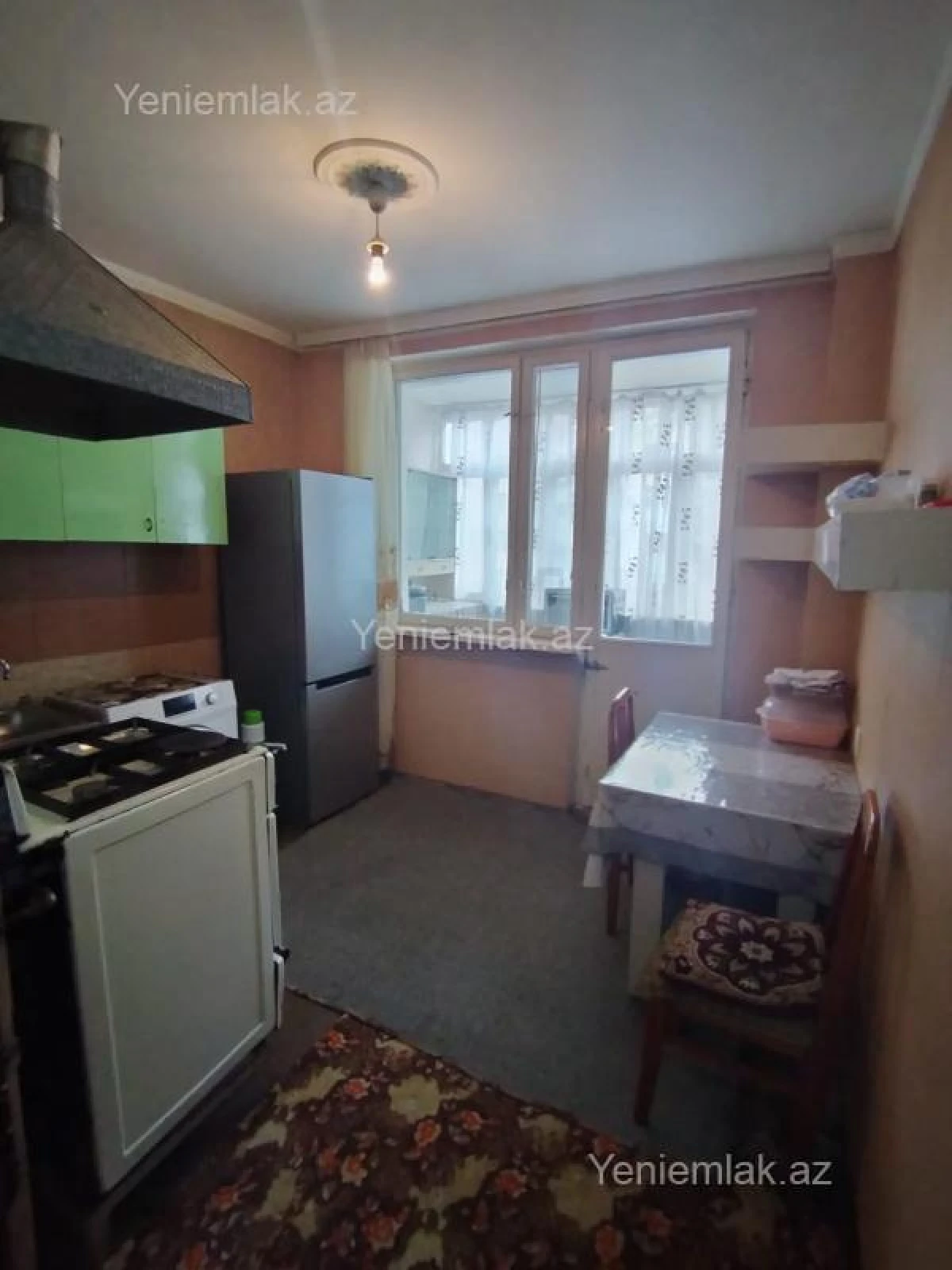 Satılır 3 otaqlı köhnə tikili 75 m²