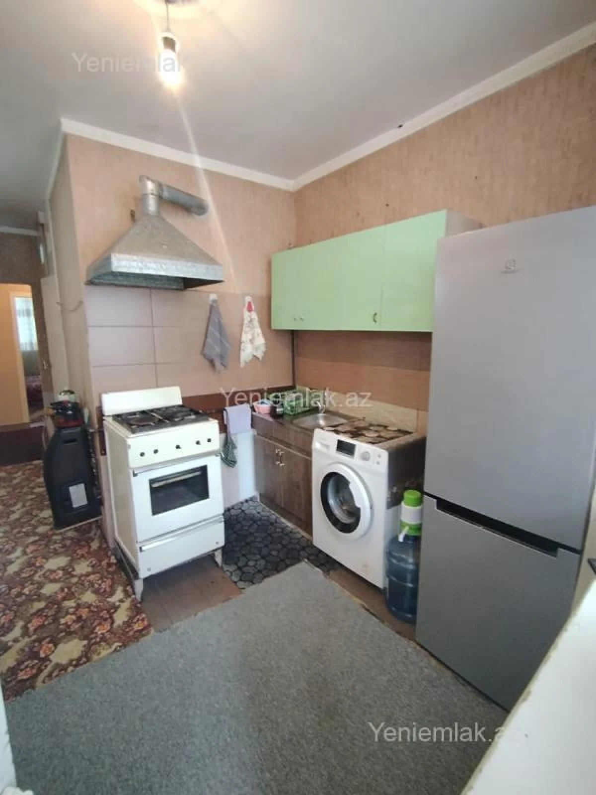 Satılır 3 otaqlı köhnə tikili 75 m²