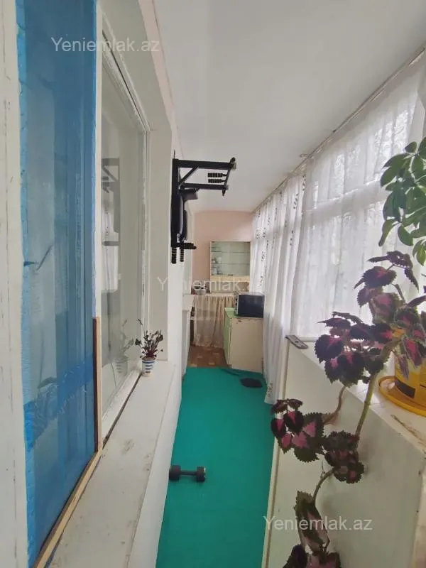 Satılır 3 otaqlı köhnə tikili 75 m²