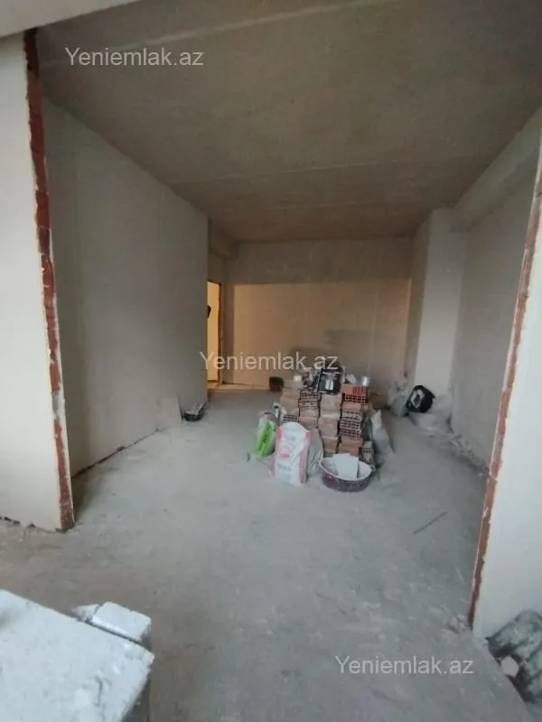 Satılır 3 otaqlı yeni tikili 82 m²