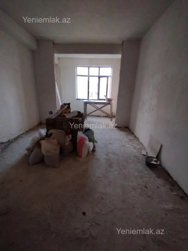 Satılır 3 otaqlı yeni tikili 82 m²