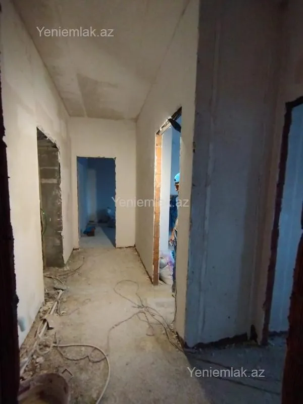 Satılır 3 otaqlı yeni tikili 82 m²