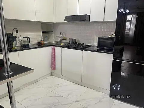 Satılır 2 otaqlı yeni tikili 60 m²