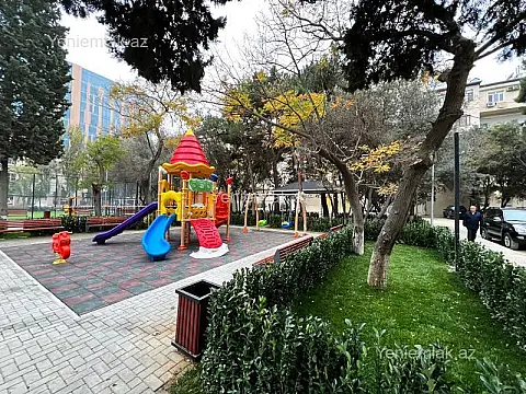 Satılır 3 otaqlı köhnə tikili 118 m² — Bakı, Nəsimi 3 otaq 118.00 m²