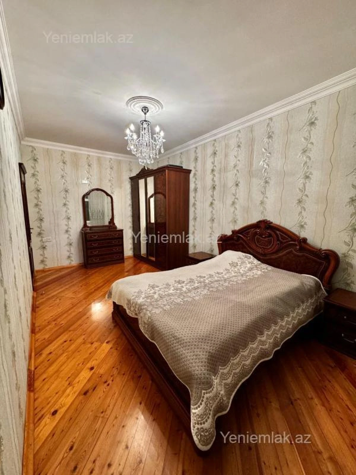 Satılır 4 otaqlı yeni tikili 130 m²