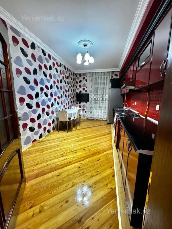 Satılır 4 otaqlı yeni tikili 130 m²