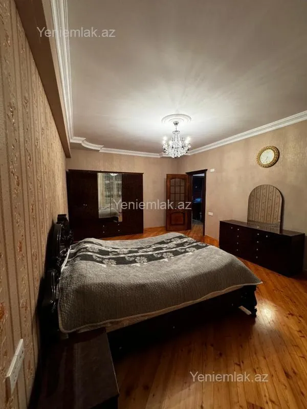 Satılır 4 otaqlı yeni tikili 130 m²
