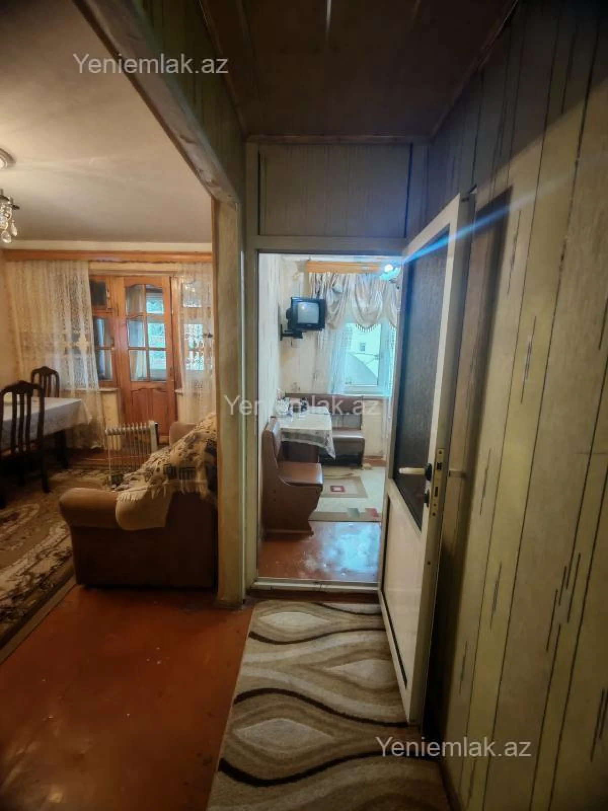 Satılır 1 otaqlı köhnə tikili 32 m²