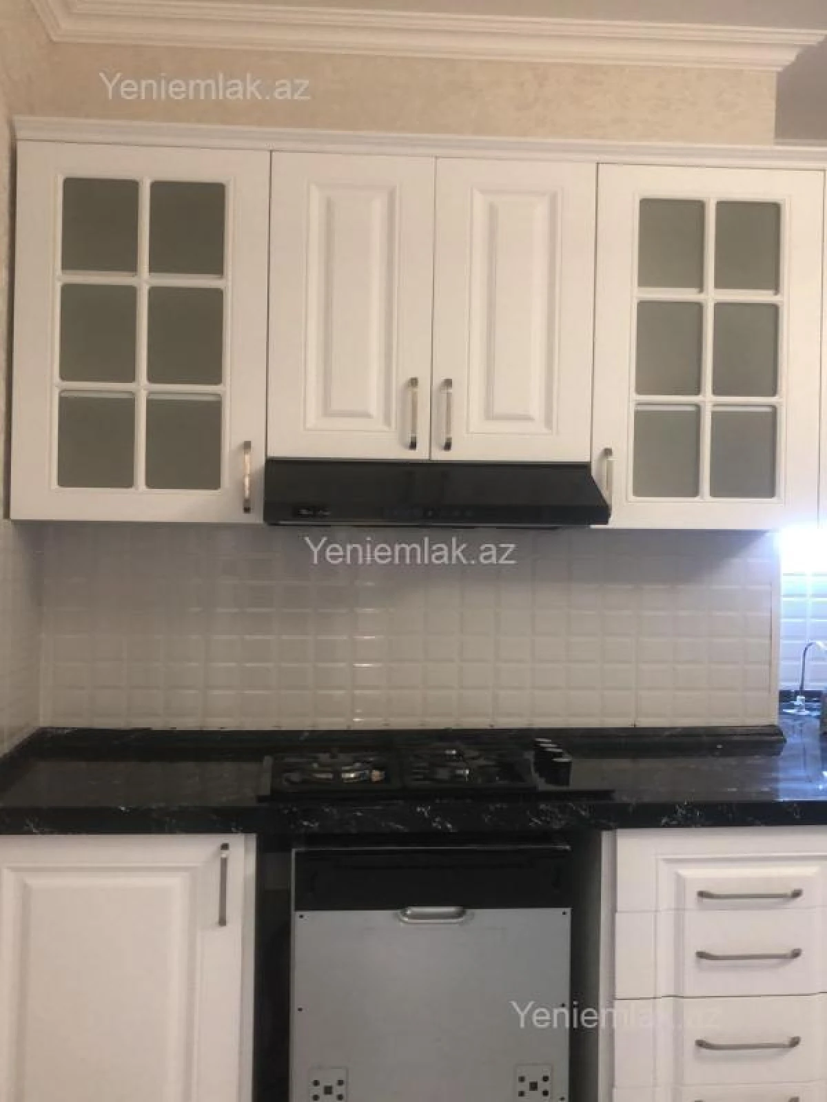 Satılır 3 otaqlı yeni tikili 100 m²