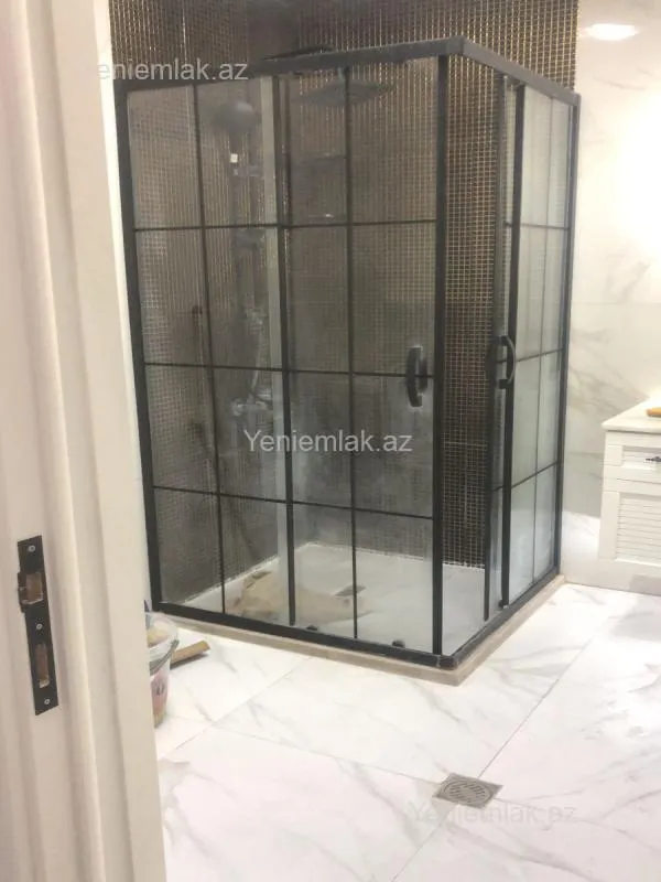 Satılır 3 otaqlı yeni tikili 100 m²