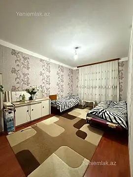 Satılır 3 otaqlı köhnə tikili 90 m²