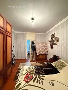 Satılır 3 otaqlı köhnə tikili 90 m²