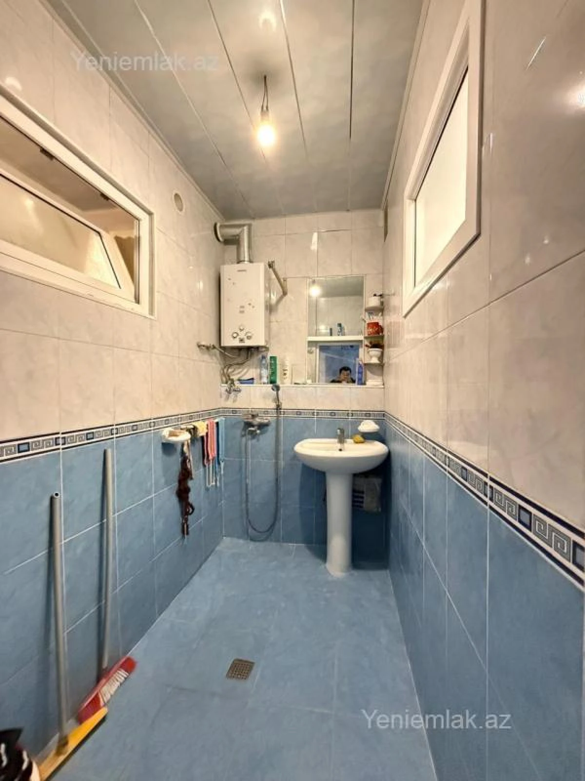 Satılır 3 otaqlı köhnə tikili 90 m²