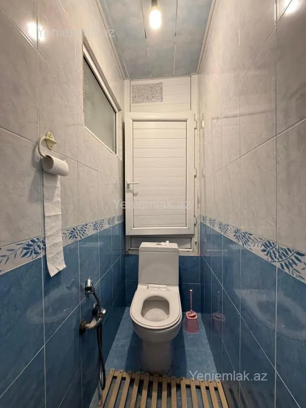Satılır 3 otaqlı köhnə tikili 90 m²